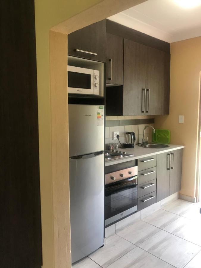 Selons River Lodge Рустенбург Екстериор снимка